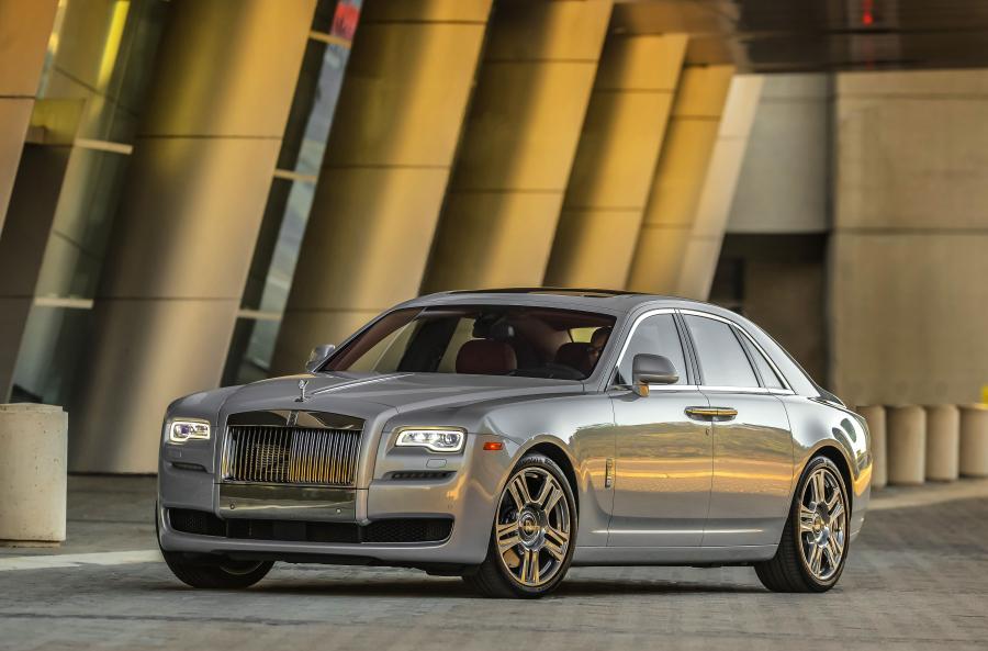 Rolls-Royce Ghost 2015 года  (US) (фото 21 из 29)